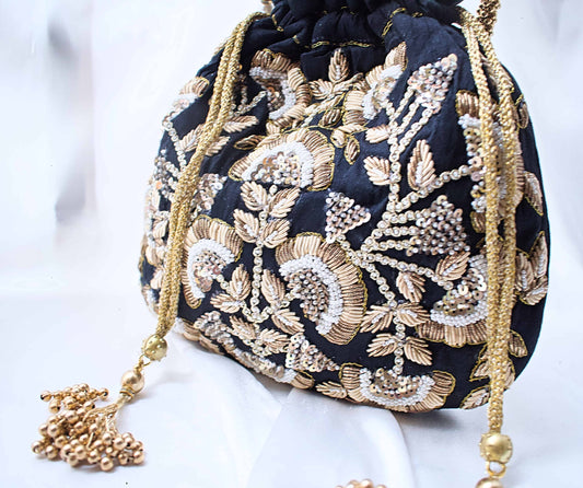 PRE-ORDER - Amrisha (Black)