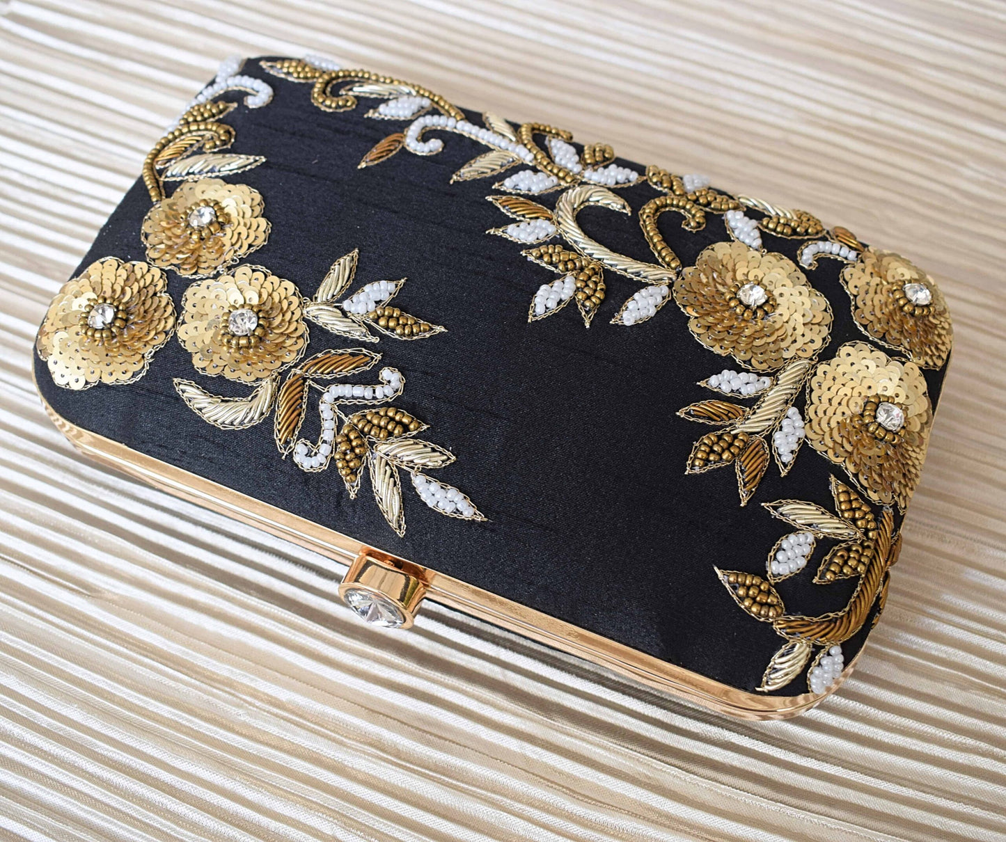 PRE-ORDER - Black - Jessie