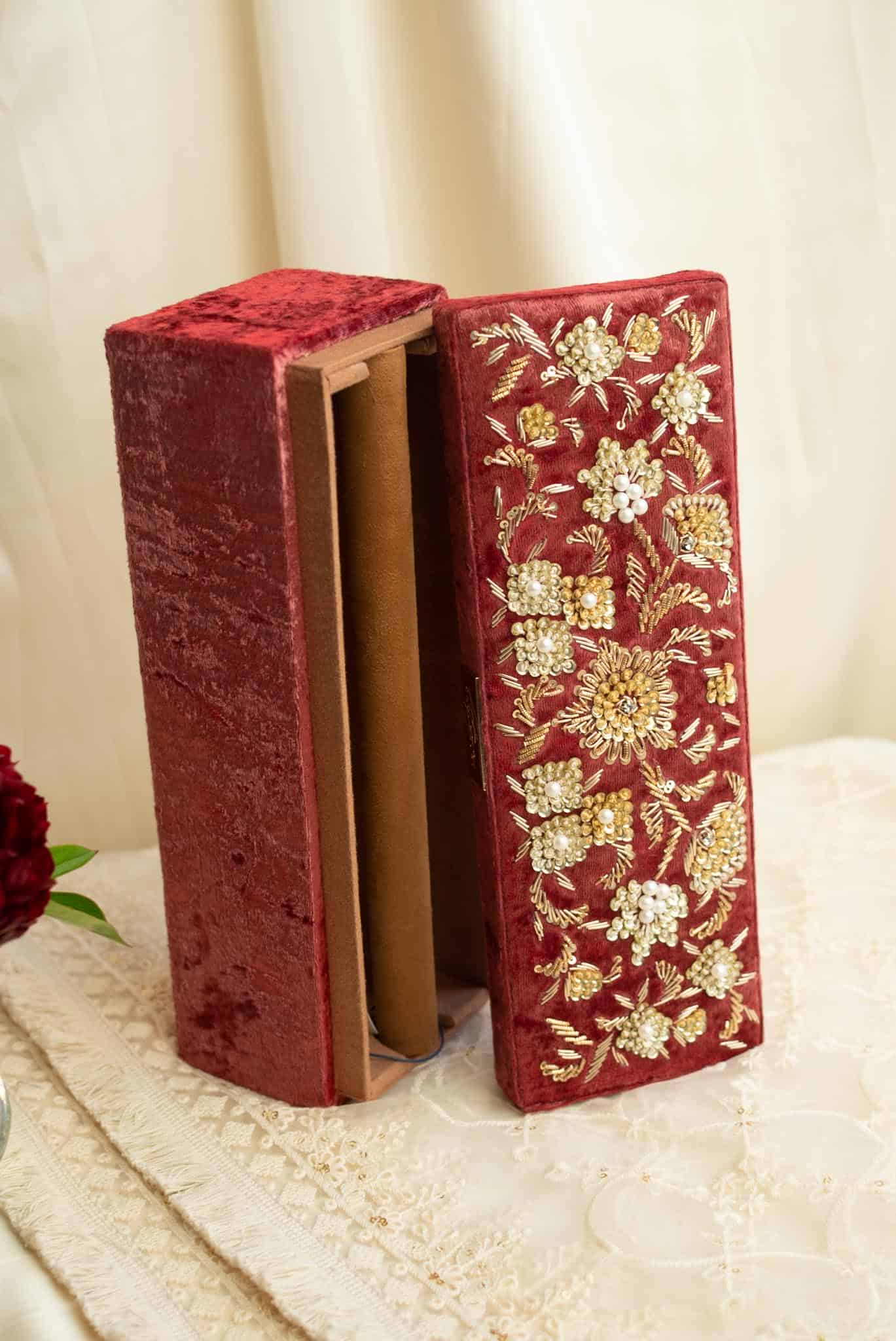 PRE-ORDER / MEENA Bangle Box (Maroon Velvet)