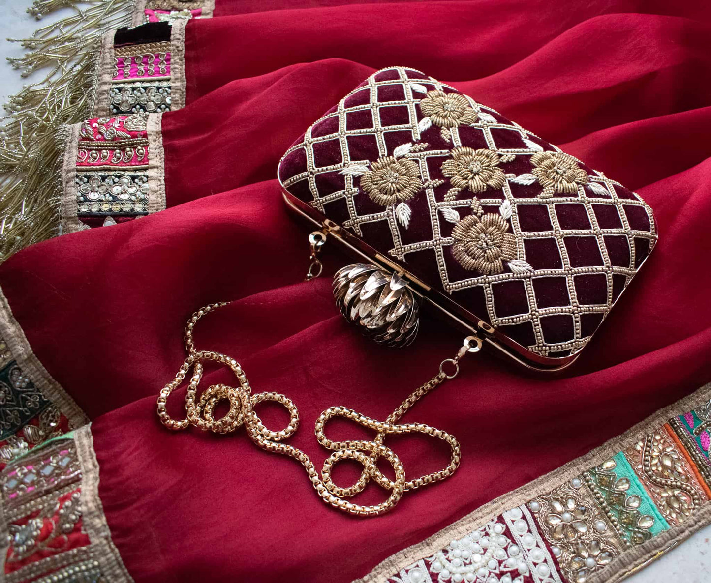 PRE-ORDER - ALAYA (Maroon Velvet)