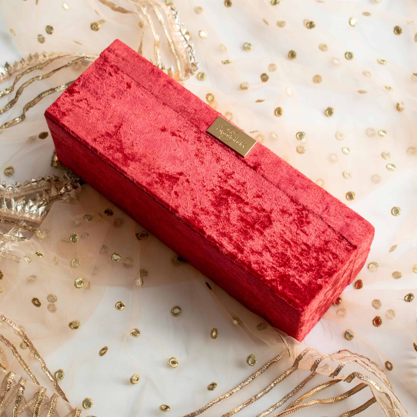 PRE-ORDER - AMNA BANGLE BOX - RED