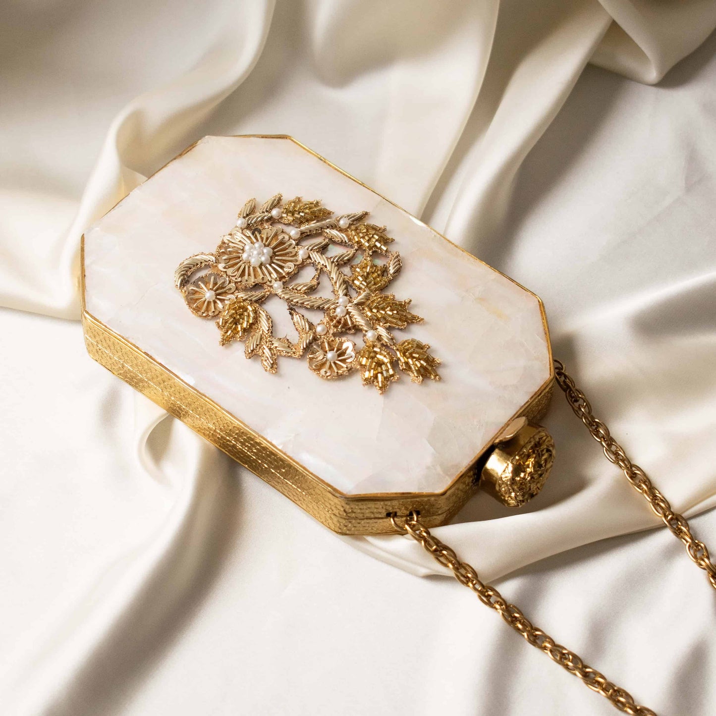 PRE-ORDER - London - (Mother of Pearl)