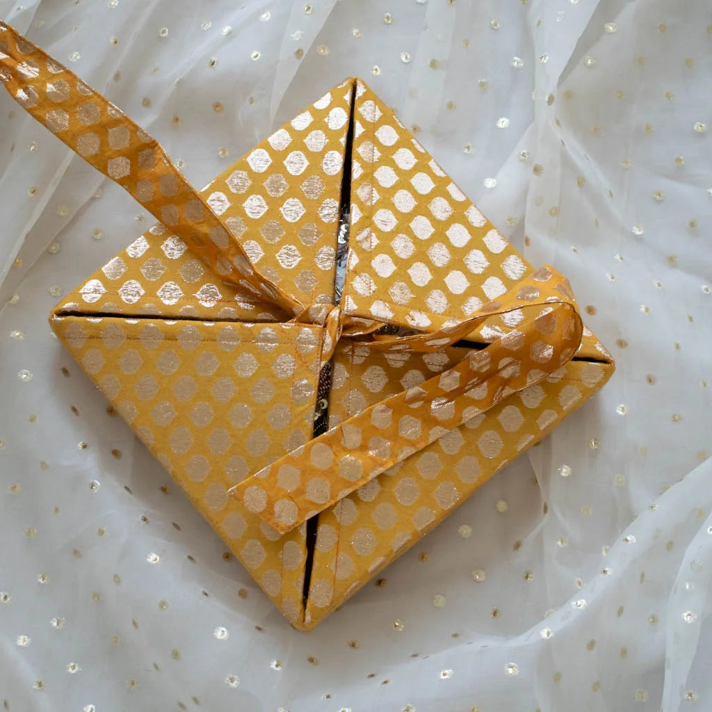 Maharani Gift Box (Mustard Yellow)