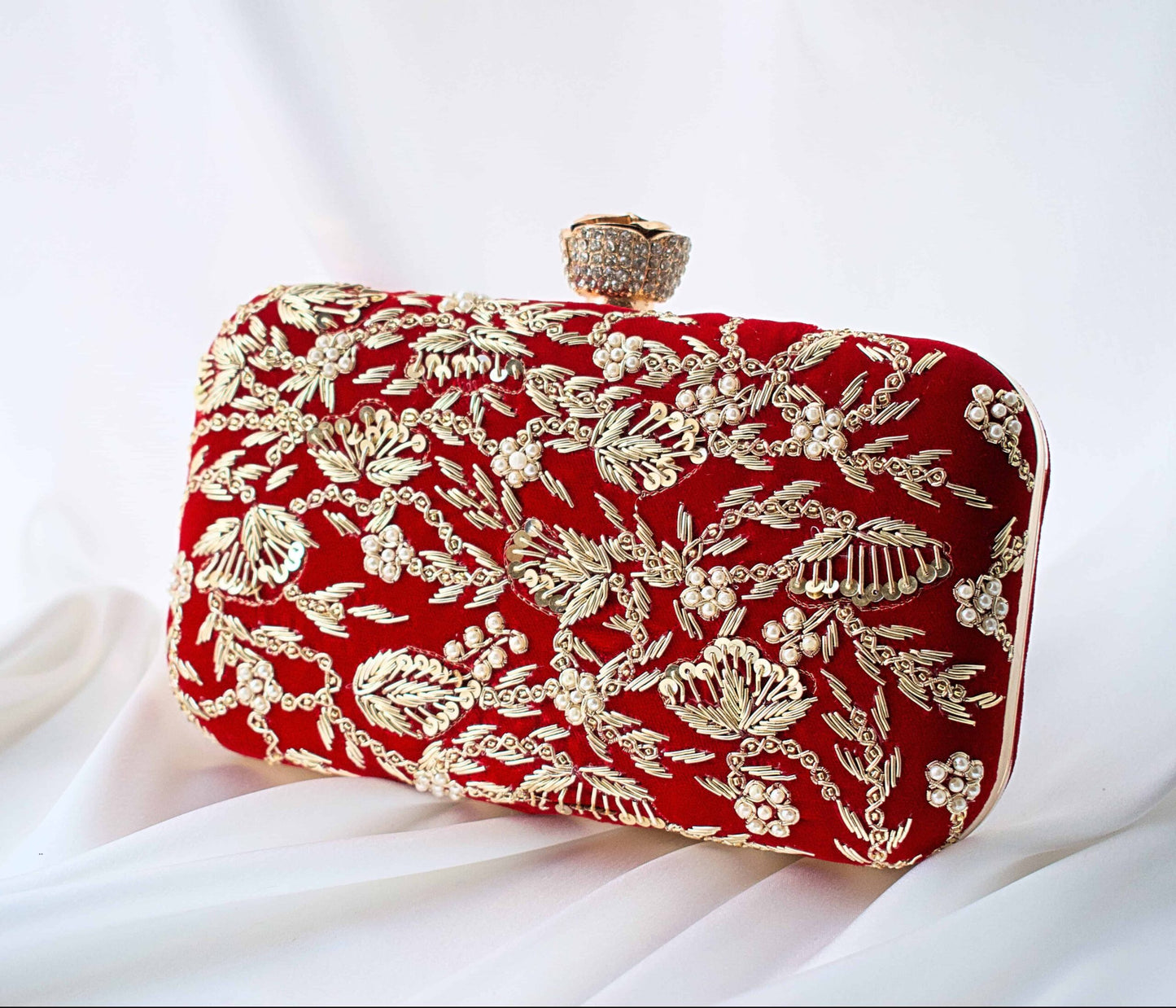 PRE-ORDER - AMNA (Red Velvet)