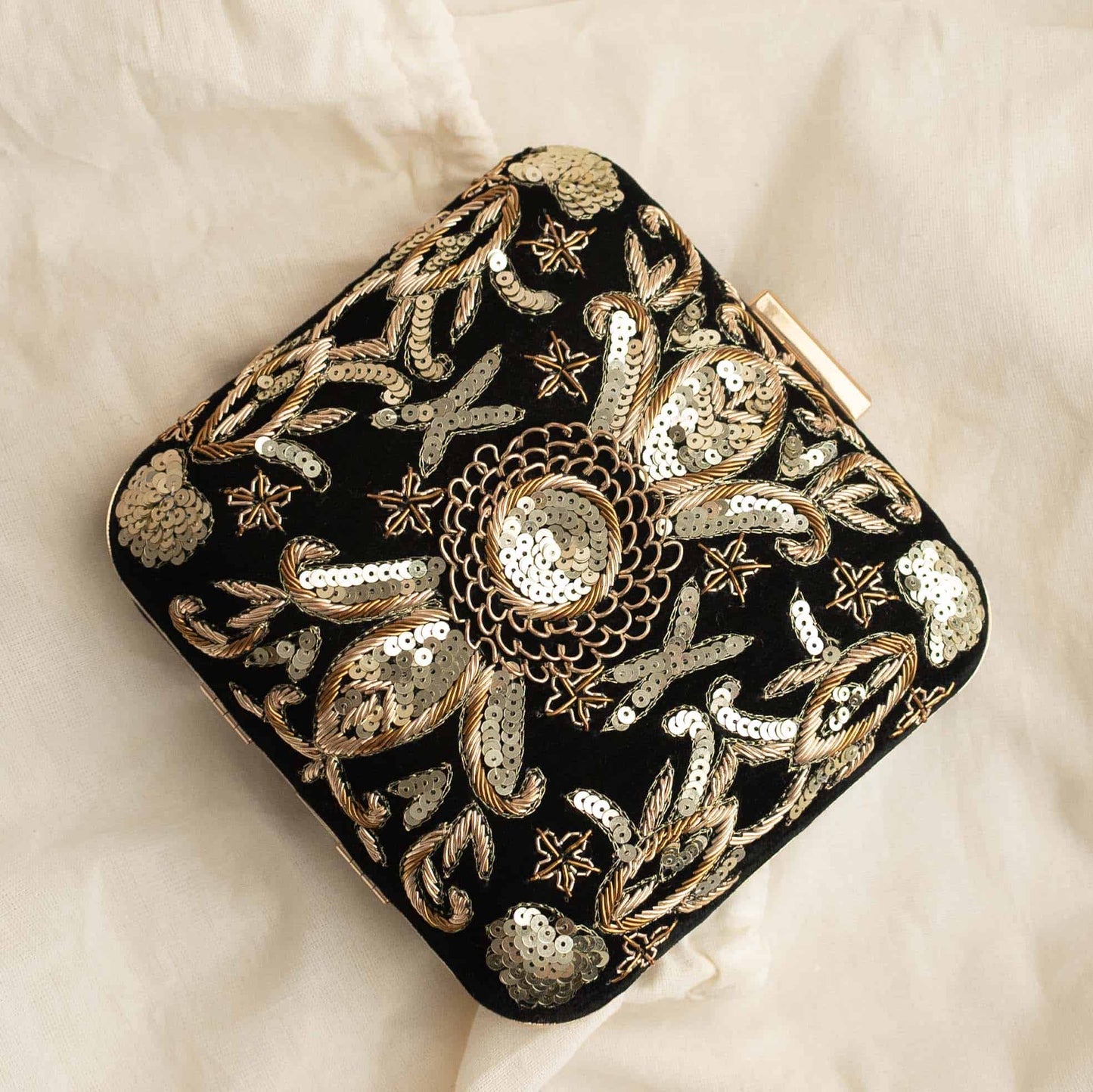 PRE-ORDER - ISHIKA (Black Velvet)