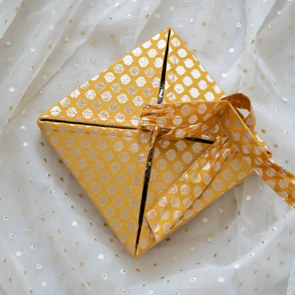 Maharani Gift Box (Mustard Yellow)
