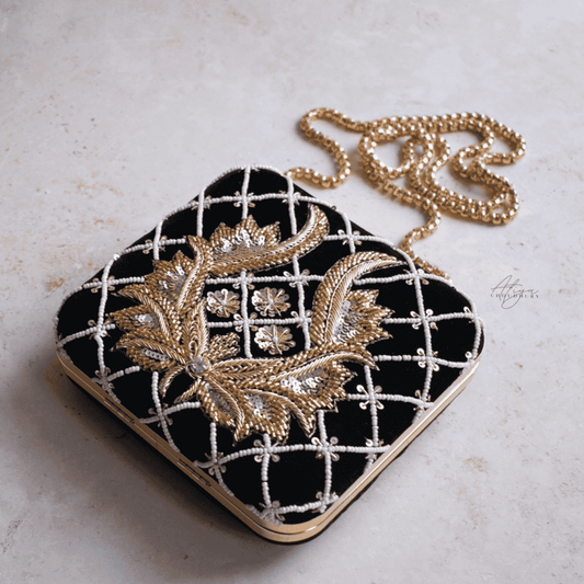 PRE-ORDER - SHAYLA (Black Velvet)