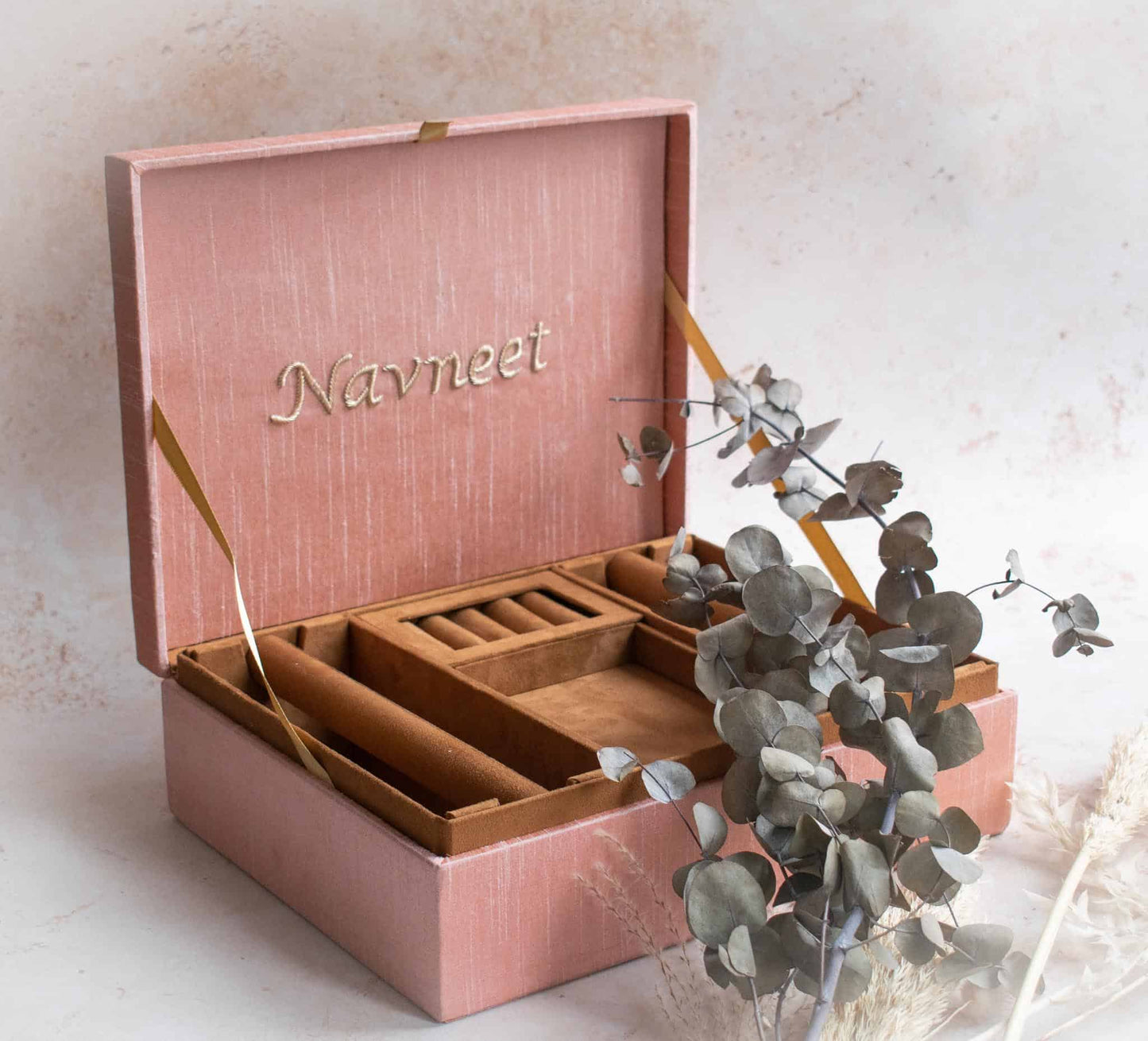 PRE-ORDER / TAJ MAHAL TROUSSEAU BOX - Peach