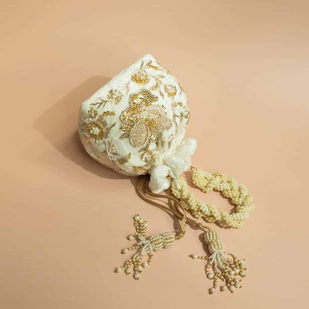 Arisha Potli Bag (Ivory Velvet)