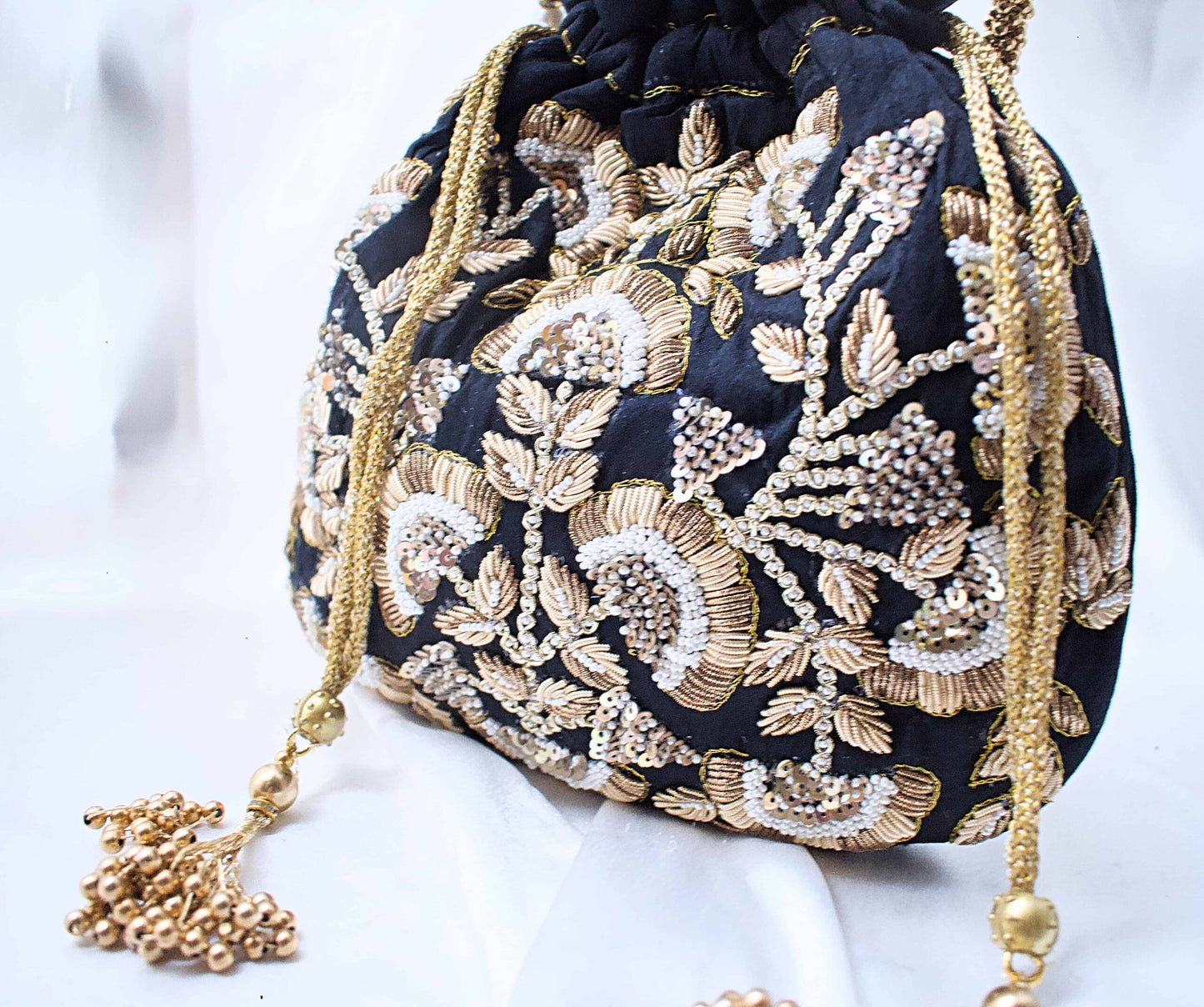 PRE-ORDER - AMRISHA (Black)