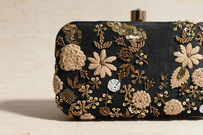 PRE-ORDER - ARA (Black Silk)