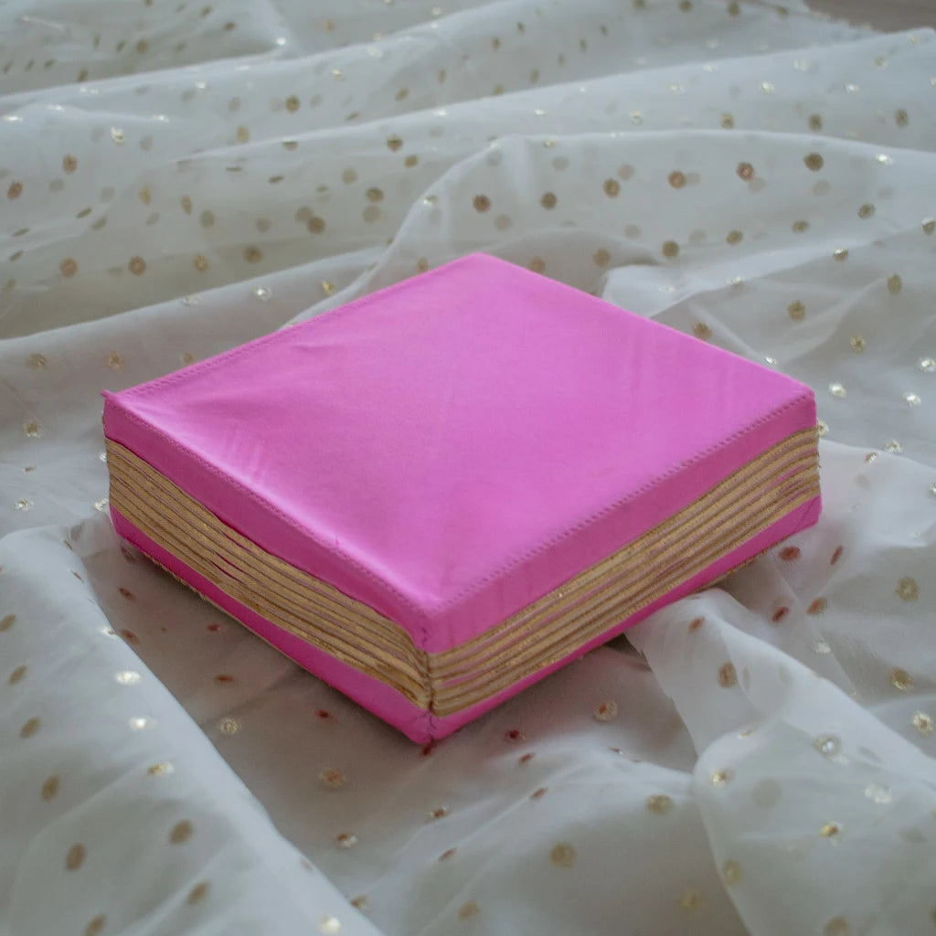 Maharani Petite Gift Box (Hot Pink & Nude Beige)