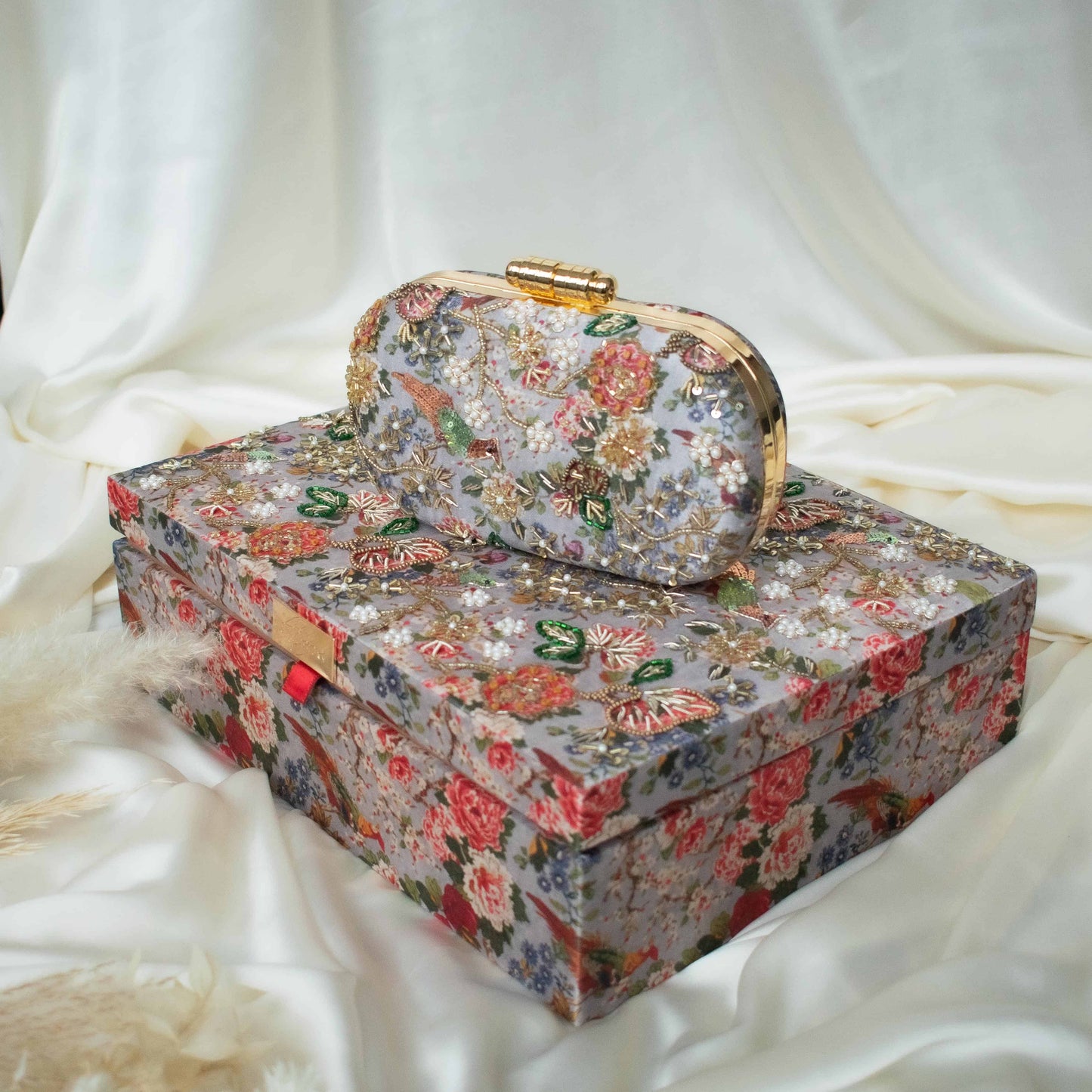 PRE-ORDER - MUMBAI DREAMS TROUSSEAU BOX (Powder Blue)