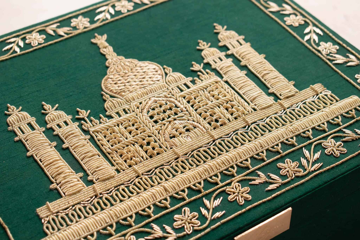 PRE-ORDER / TAJ MAHAL TROUSSEAU BOX - GREEN