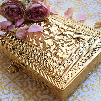 PRE-ORDER - VERONA - (Mother of Pearl)