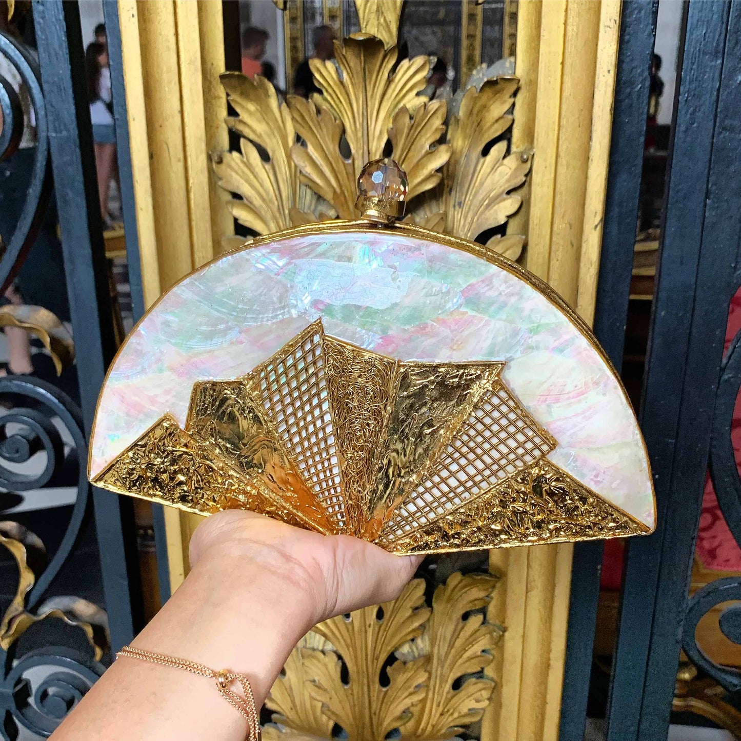 PRE-ORDER - Luxor - (Mother of Pearl)