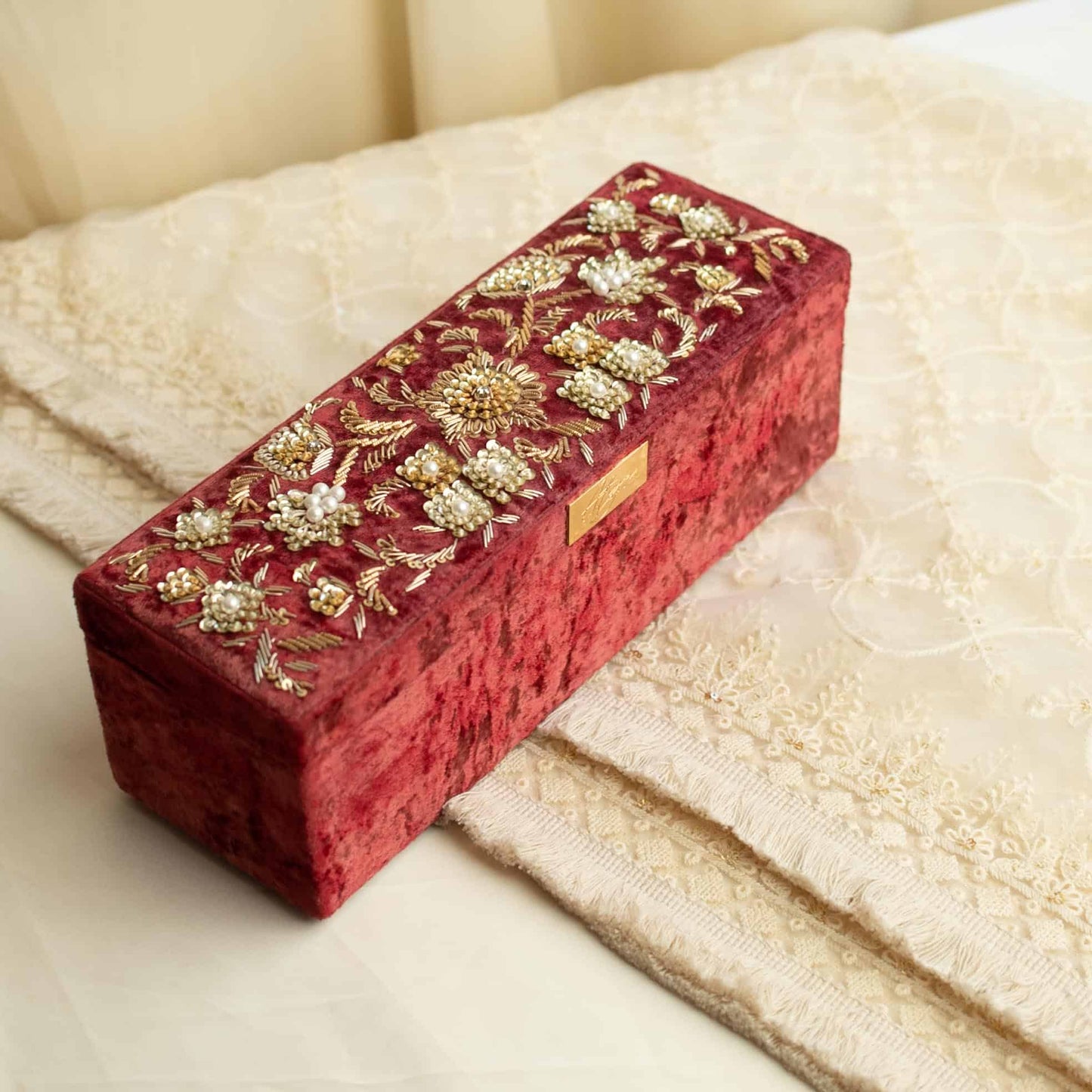 PRE-ORDER / MEENA Bangle Box (Maroon Velvet)