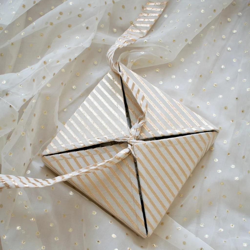 Maharani Gift Box (Ivory)