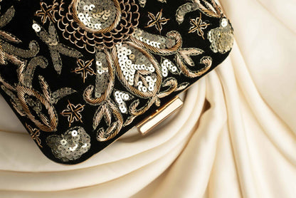 PRE-ORDER - ISHIKA (Black Velvet)