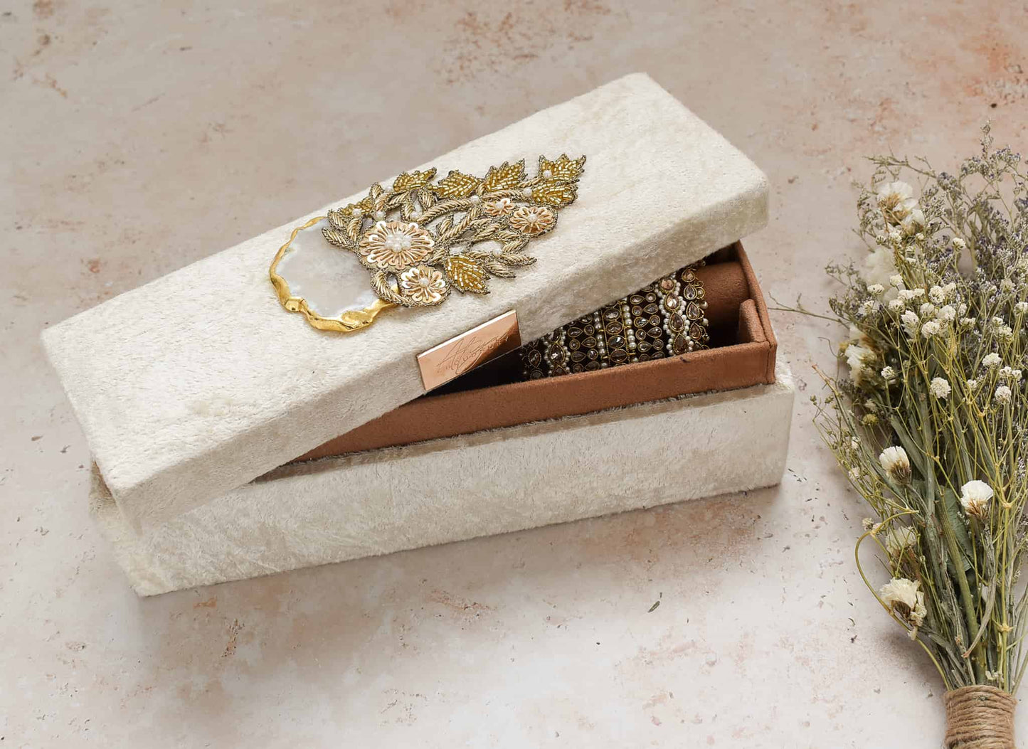 PRE-ORDER - Sweet Vanilla (Bangle Box)