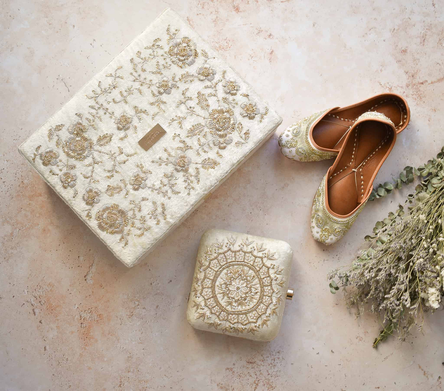 PRE-ORDER - ANAYA TROUSSEAU BOX (Cream Velvet)