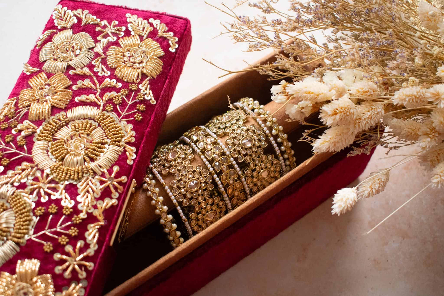 PRE-ORDER /ANAYA Bangle Box (Maroon Velvet)