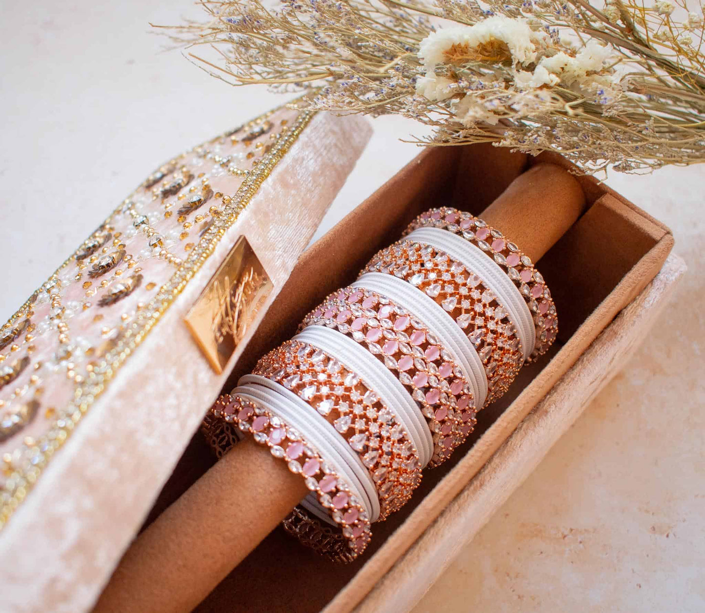 PRE-ORDER - ESHA - Nude Velvet (Bangle Box)