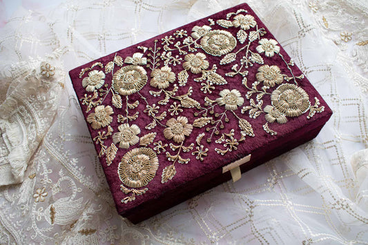 PRE-ORDER / ANAYA TROUSSEAU BOX (Maroon Velvet)