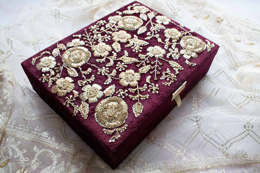 PRE-ORDER / ANAYA TROUSSEAU BOX (Maroon Velvet)