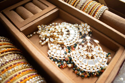 PRE-ORDER / AMNA TROUSSEAU BOX (Maroon Velvet)