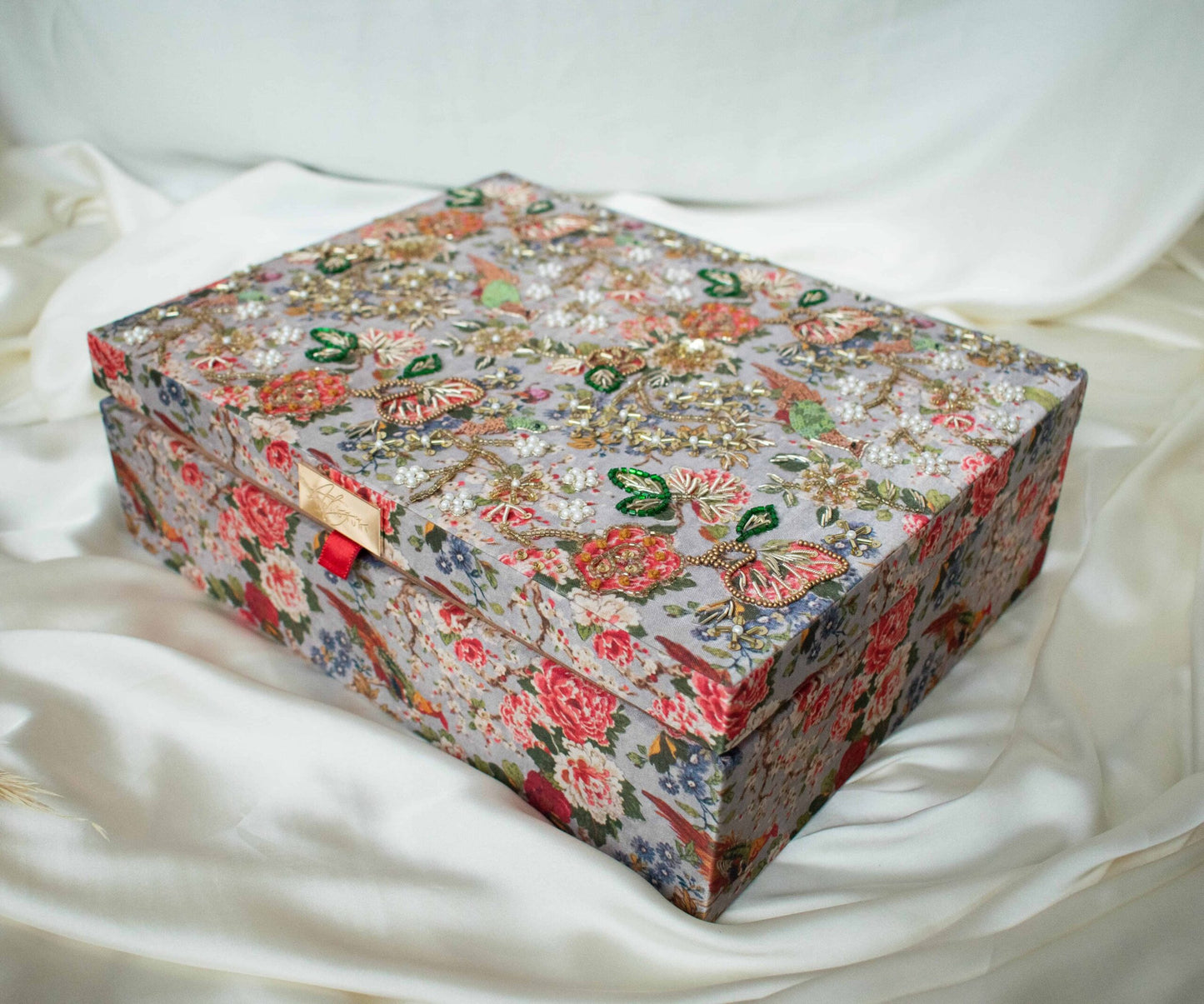 PRE-ORDER - MUMBAI DREAMS TROUSSEAU BOX (Powder Blue)