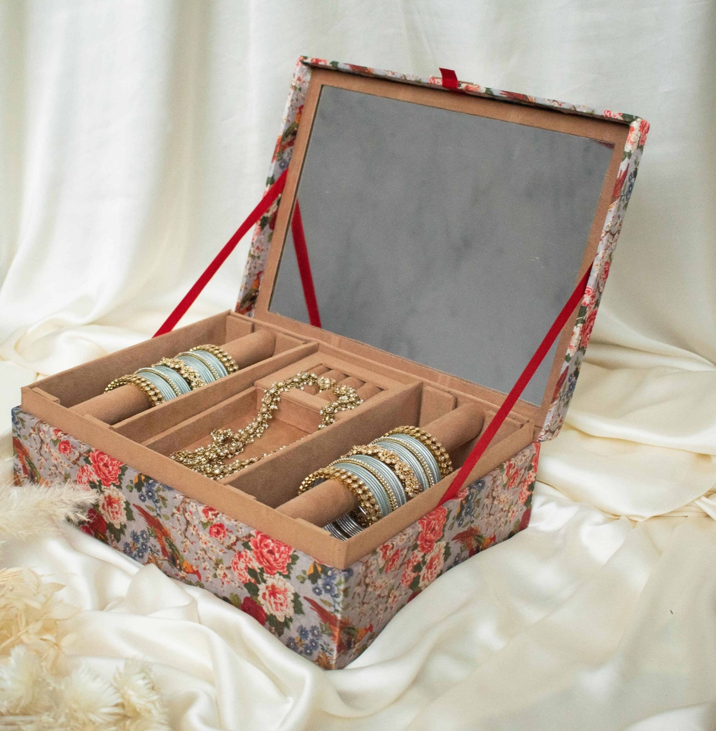 PRE-ORDER - MUMBAI DREAMS TROUSSEAU BOX (Powder Blue)