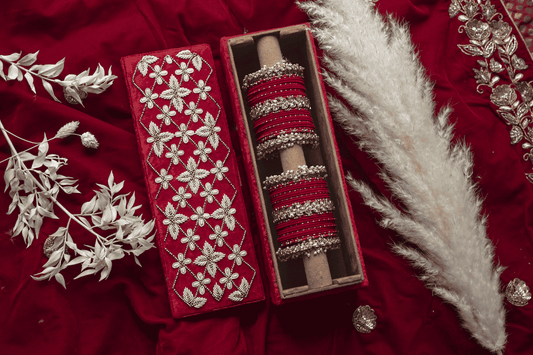 PRE-ORDER / LANA BANGLE BOX (Red)