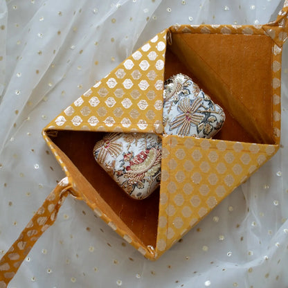 Maharani Gift Box (Mustard Yellow)
