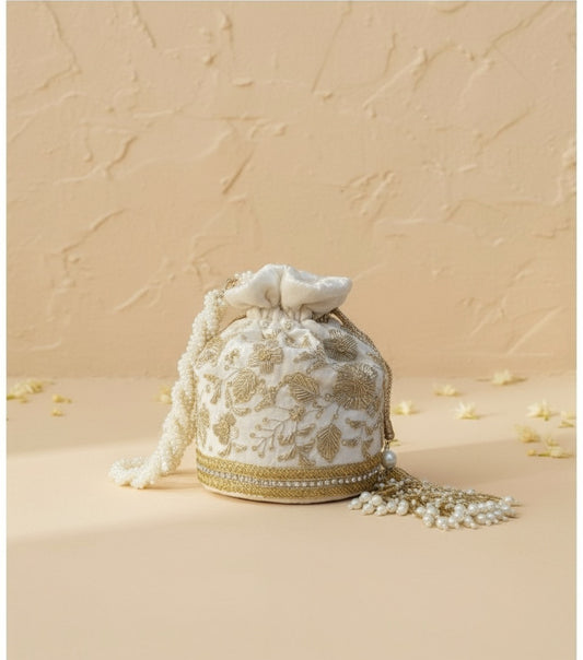 Anaya Potli Bag (Cream Velvet)