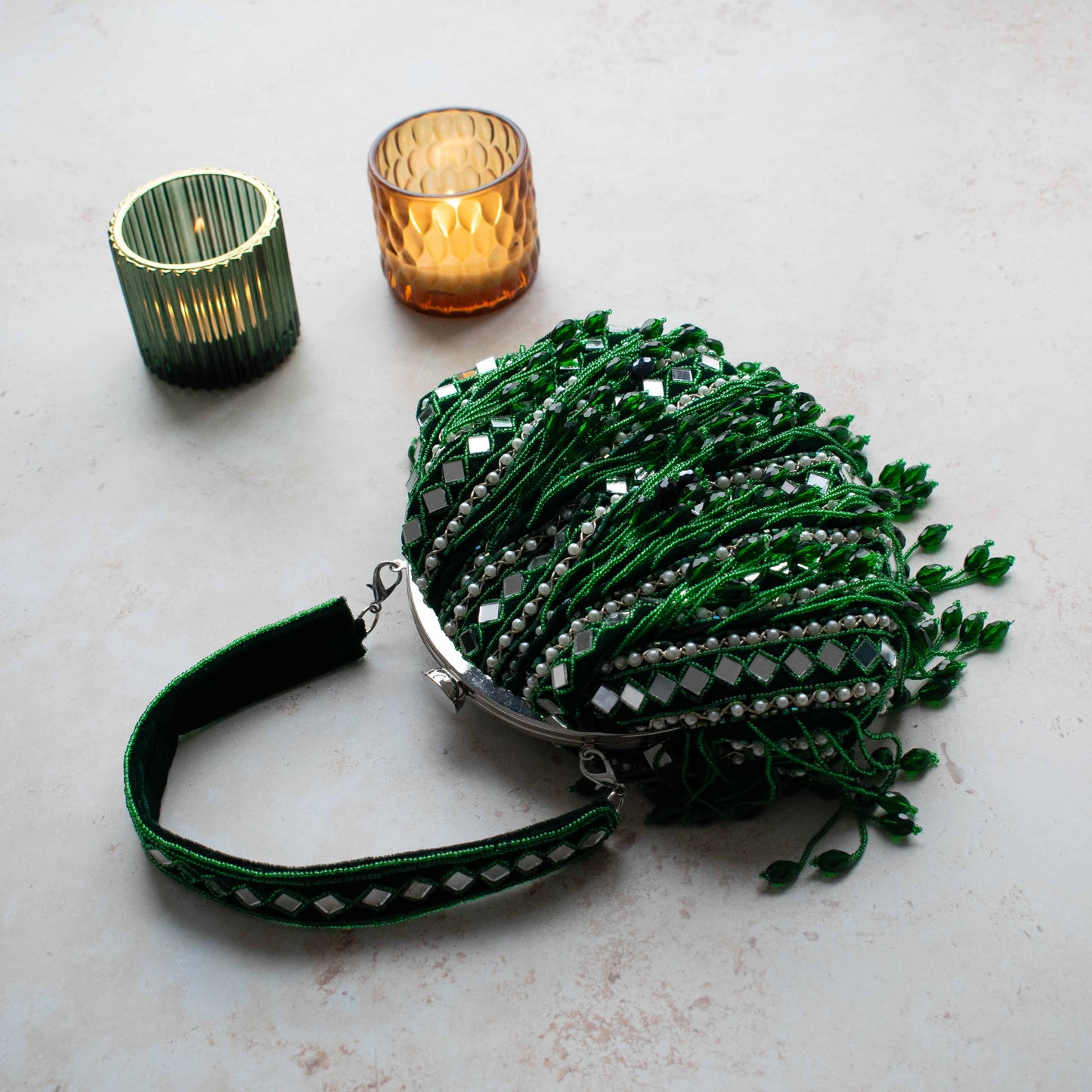 PRE-ORDER - Eliana Clip Purse (Emerald Green Velvet)