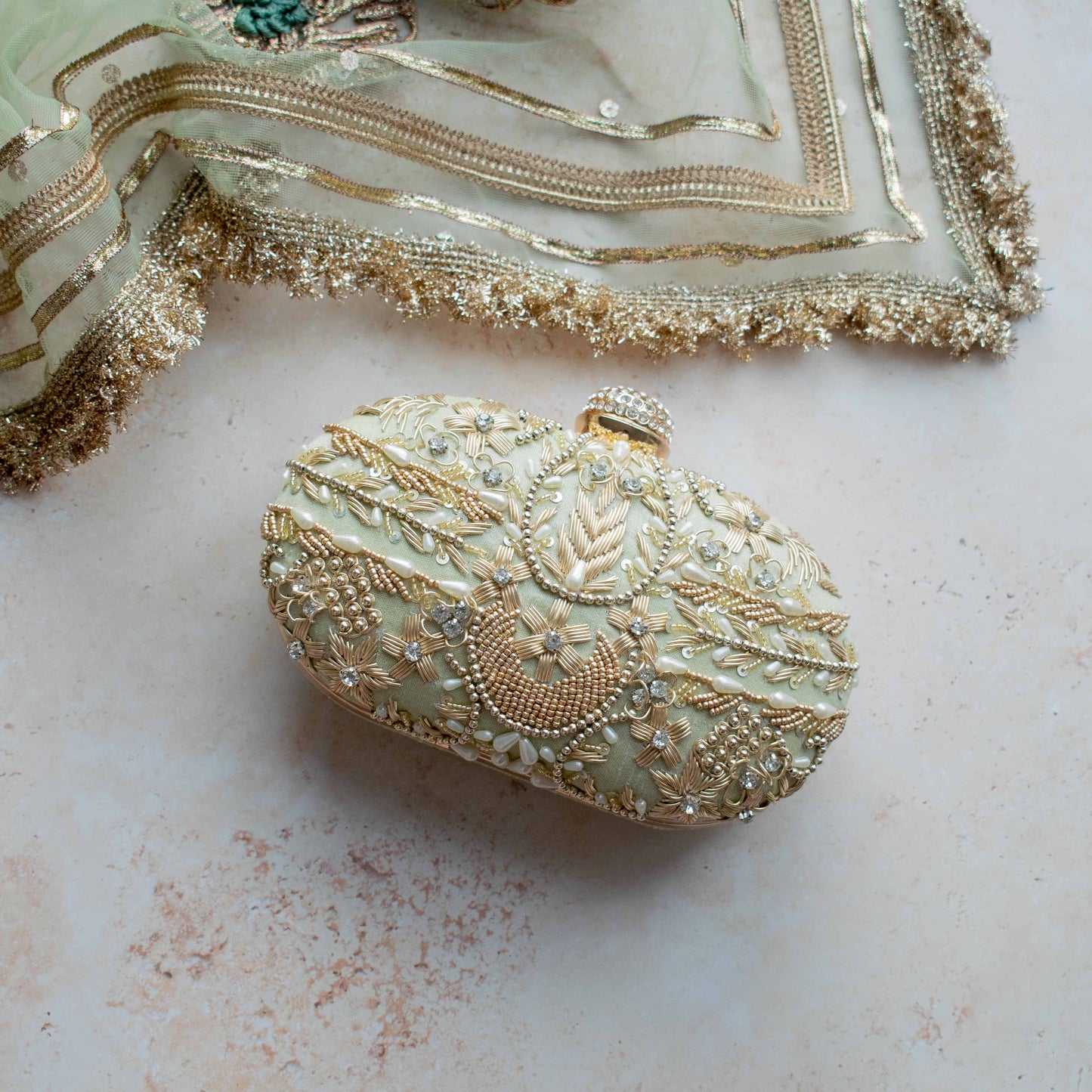 PRE-ORDER - Aashna (Pistachio Mint)