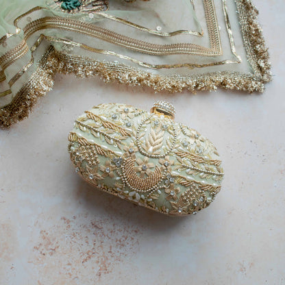 PRE-ORDER - Aashna (Pistachio Mint)