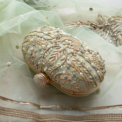 PRE-ORDER - Aashna (Pistachio Mint)