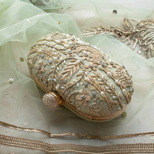 PRE-ORDER - Aashna (Pistachio Mint)