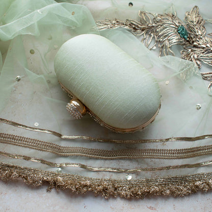 PRE-ORDER - Aashna (Pistachio Mint)