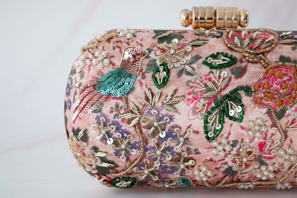 MUMBAI DREAMS (Nude Pink) - Oval