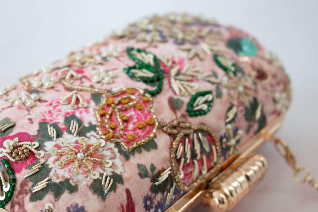 MUMBAI DREAMS (Nude Pink) - Oval