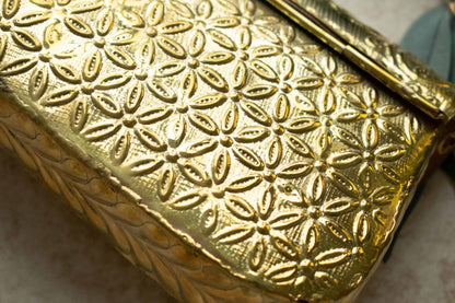 Jaya (Gold Brass Clutch)