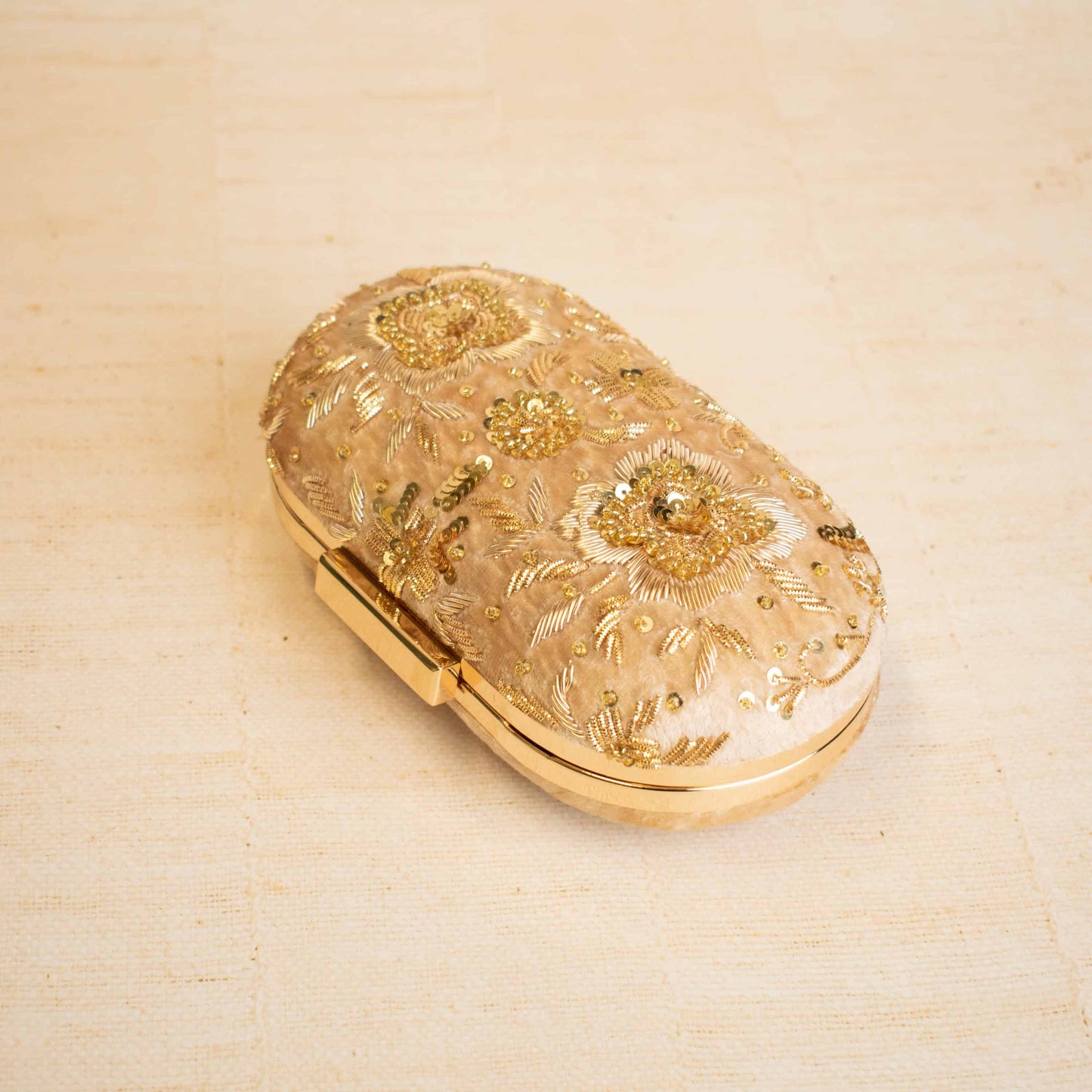 PRE-ORDER - Jasmin (Champagne Velvet)