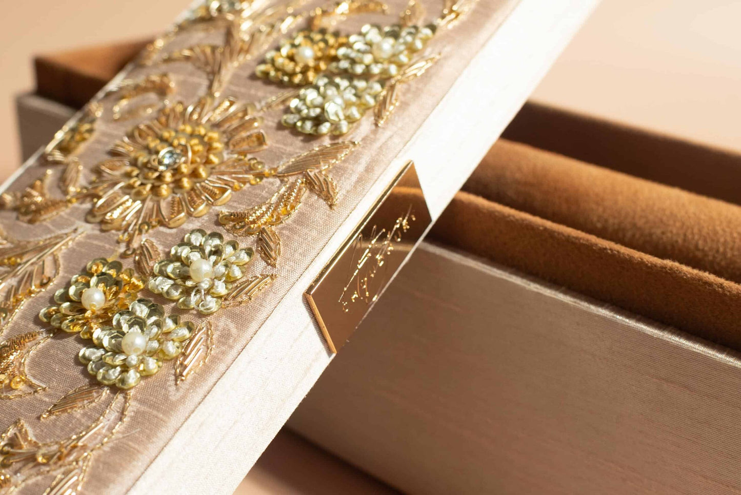 PRE-ORDER / MEENA Bangle Box (Nude Pink Silk)