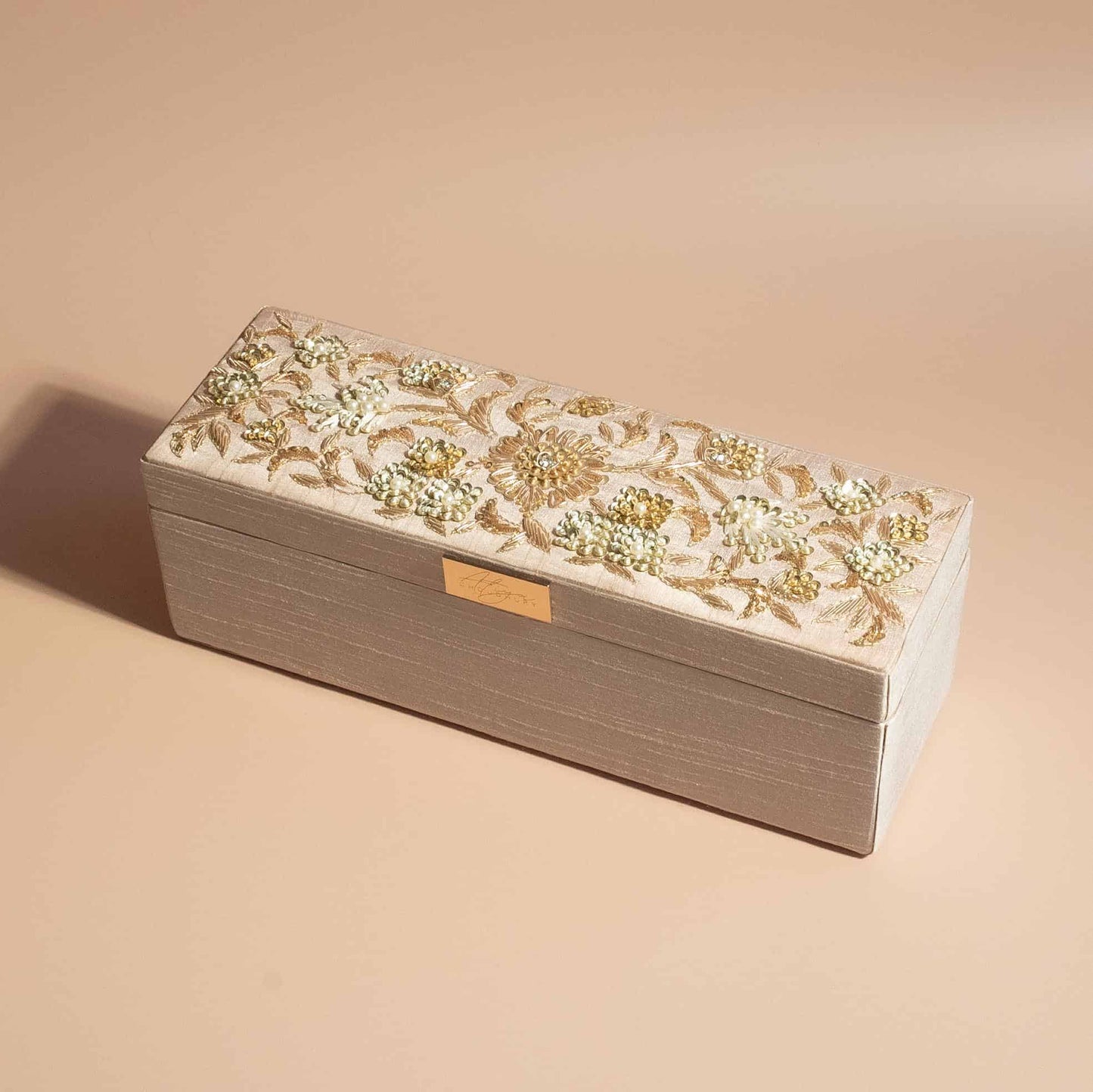 PRE-ORDER / MEENA Bangle Box (Nude Pink Silk)