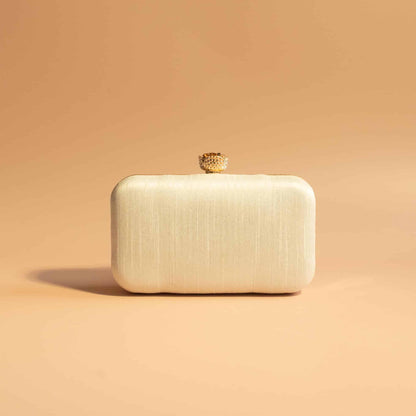 PRE-ORDER - MISHA - (Rose Clasp)