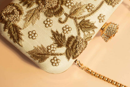 PRE-ORDER - MISHA - (Rose Clasp)