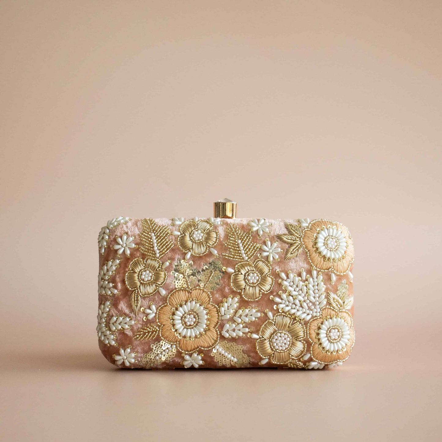 Ariana (Champagne Velvet)